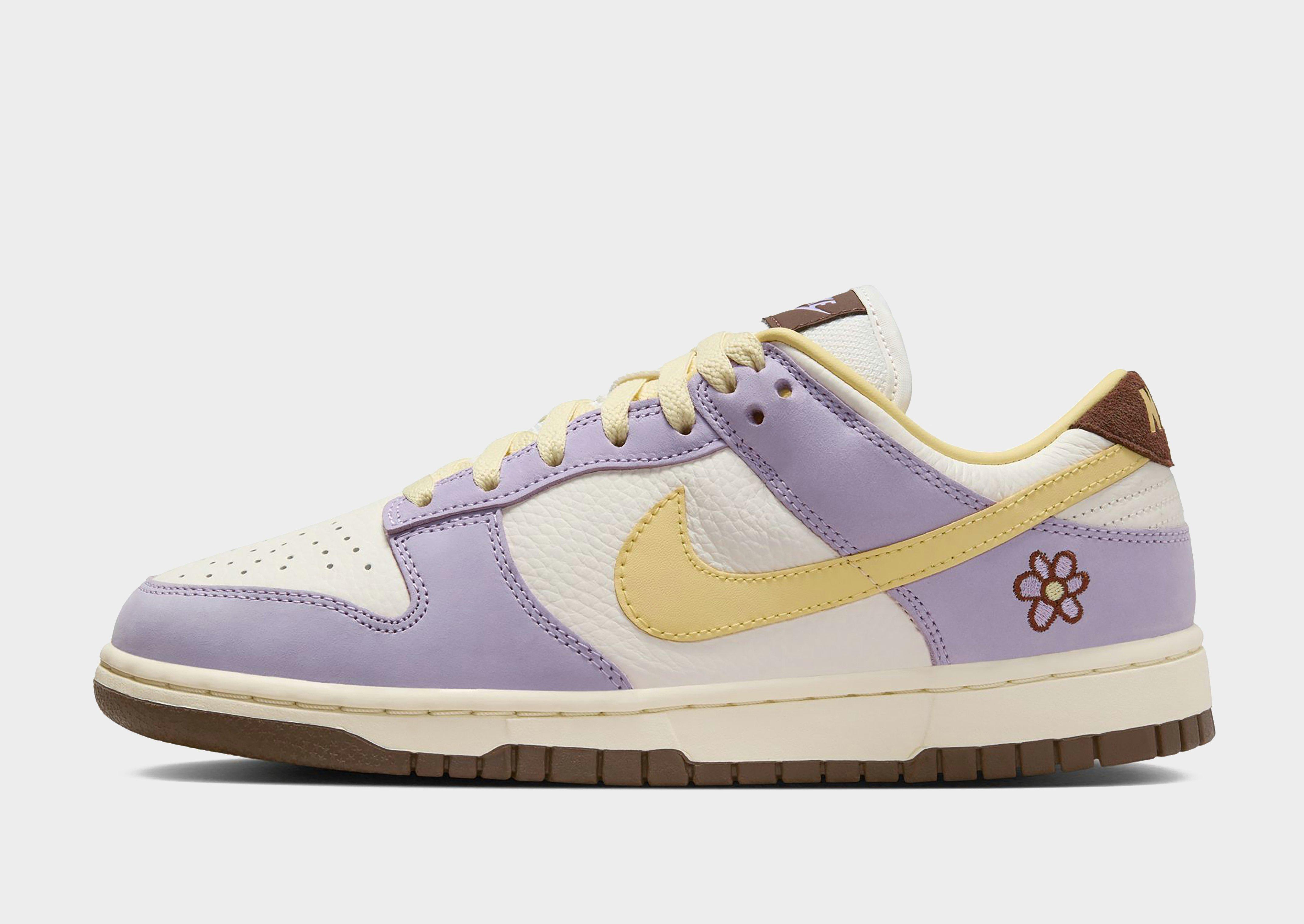 Nike Women's W Dunk Low Prm Sneakers
